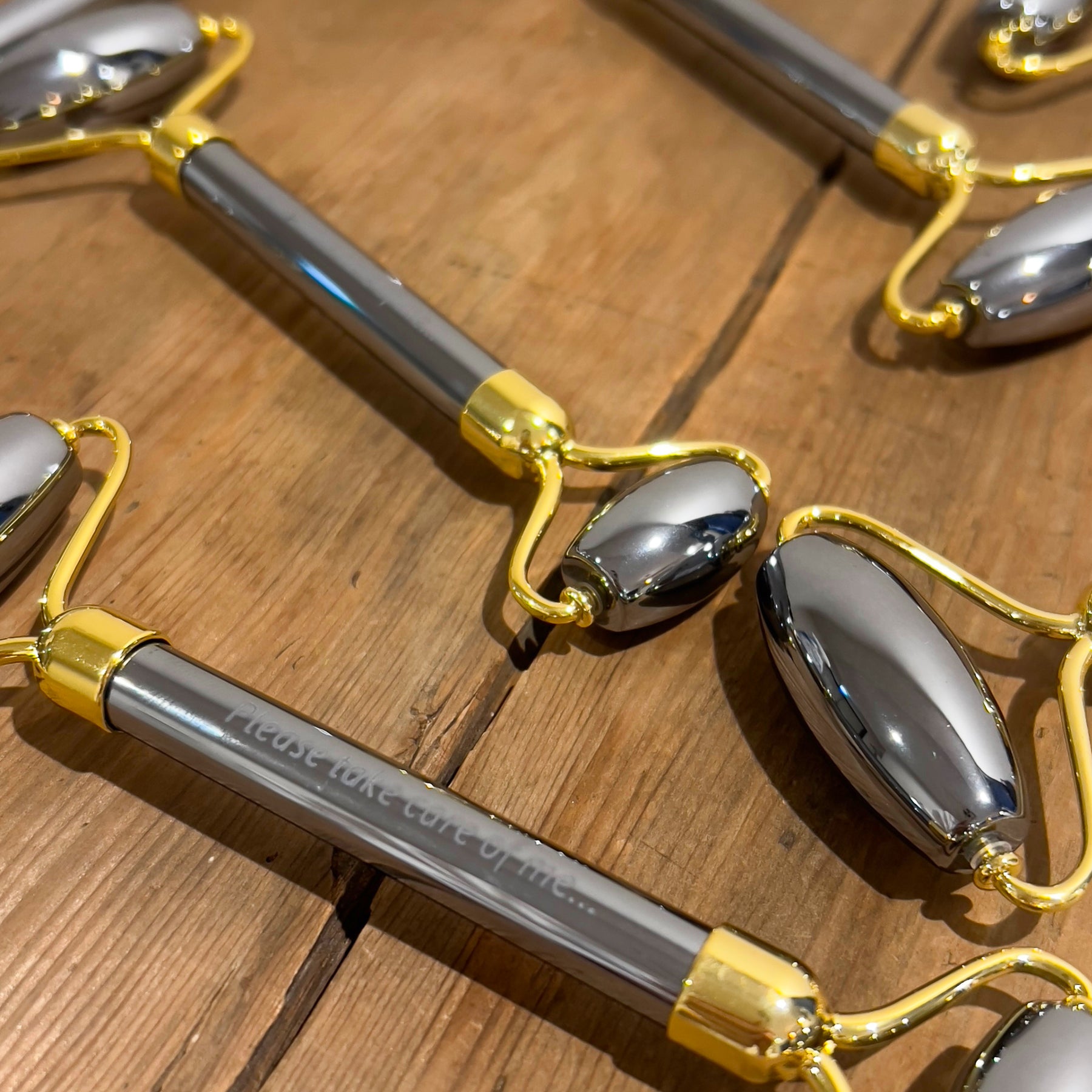 3-in-1 FACIAL ROLLER